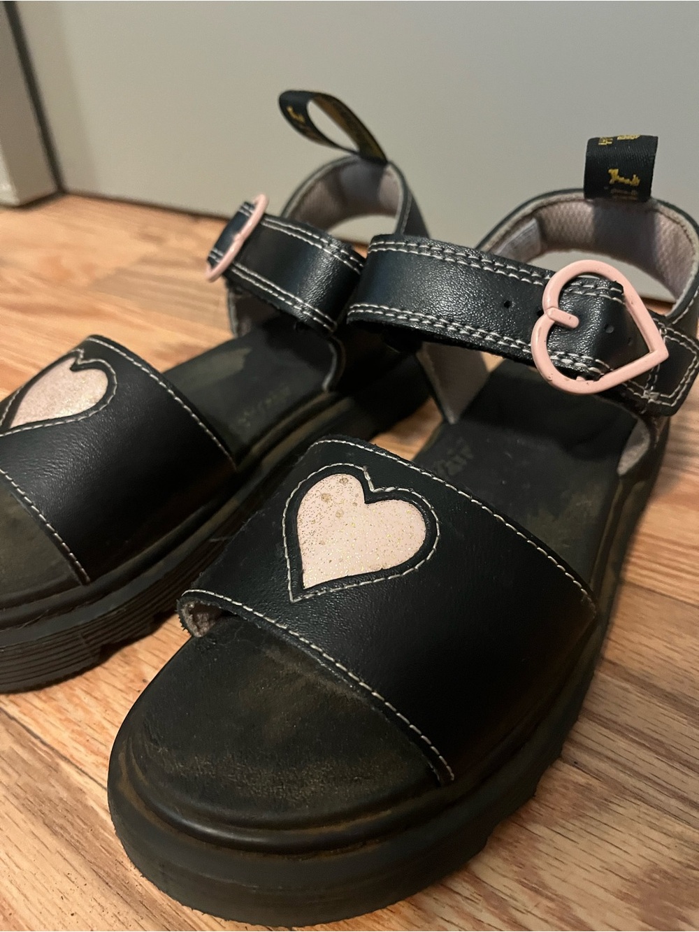Dr. Martins Harlowe Heart Sandals - Picture 2 of 6